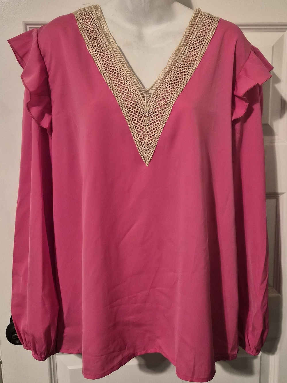 KIRUNDO Women's Hot Pink Crochet Lace V-Neck Ruffle Sleeve Top NWT XL
